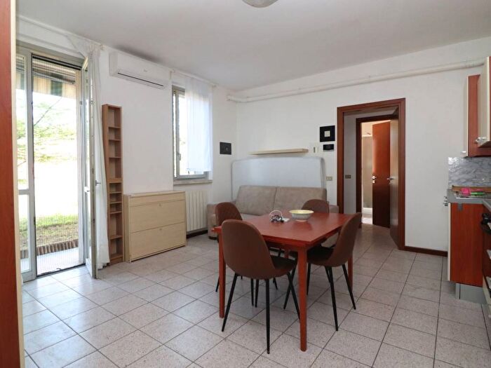 Appartamento monolocale in affitto in via san francesco, Centro, Arcore