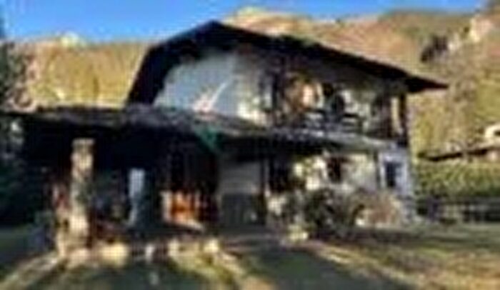 Casa in vendita in Castione Della Presolana