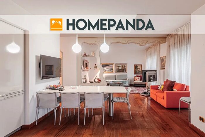 Appartamento con 5 locali in vendita in Viale C Cavour, Chivasso