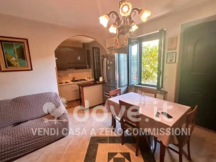 Appartamento quadrilocale in vendita in Vico Pontevecchio Snc, Castel Morrone