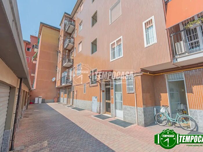 Appartamento bilocale in vendita in Via Tommaso Grossi, Cesano Boscone