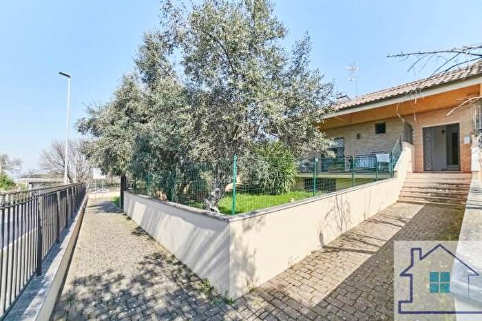 Appartamento trilocale in vendita in Viale Enrico Fermi, Frascati