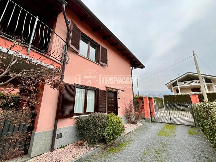 Casa con 5 locali in vendita in Via Alfonso Lamarmora, San Gillio