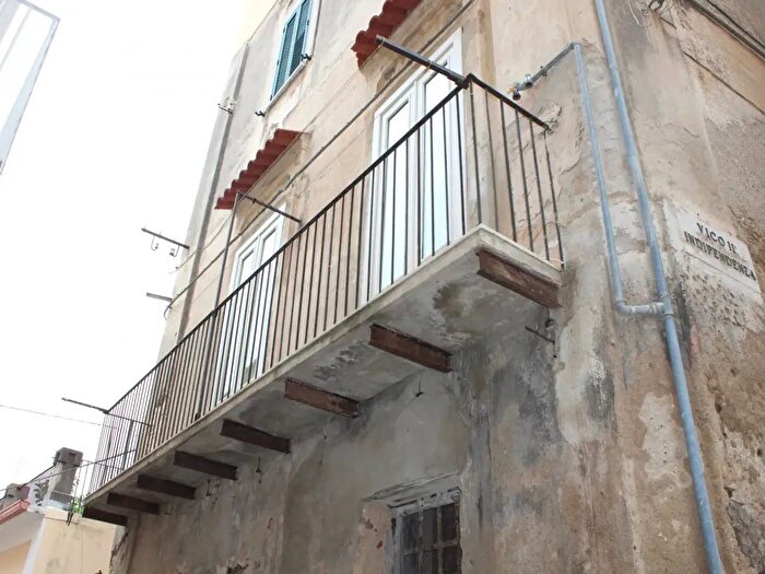 Appartamento bilocale in vendita in Via Paladini, Pizzo
