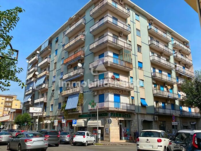 Appartamento quadrilocale in vendita in Via Silvio Sesti, Cosenza