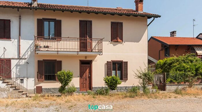 Casa trilocale in vendita in Via Casnati Cerello Corbetta Milano Lombardia Italia, Corbetta