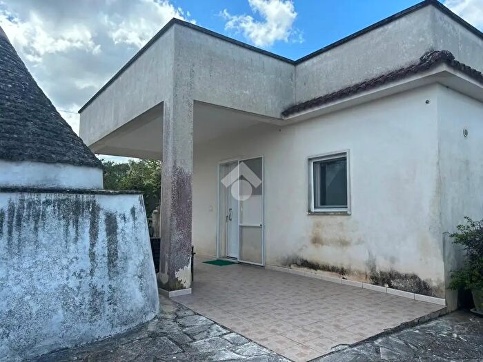 Casa trilocale in vendita in Via Massafra, Martina Franca