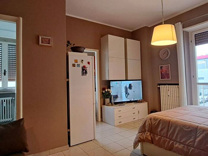 Appartamento monolocale in affitto in Via Mombarcaro, Santa Rita, Torino