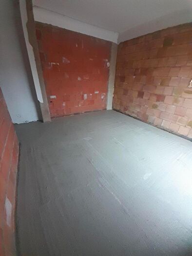 Appartamento trilocale in vendita in Pisa