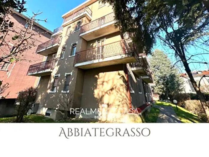 Appartamento bilocale in vendita in Via Beno De Gozzadini, Abbiategrasso