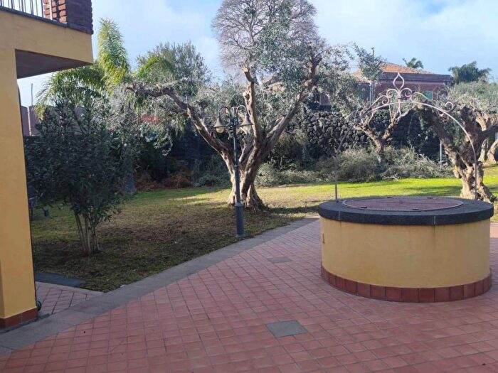 Casa con 6 locali in affitto in canale torto, Pozzillo Stazzo Santa Tecla, Acireale