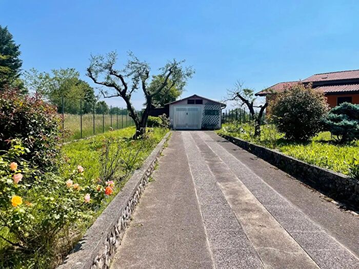 Casa monolocale in vendita in Pinzano Al Tagliamento