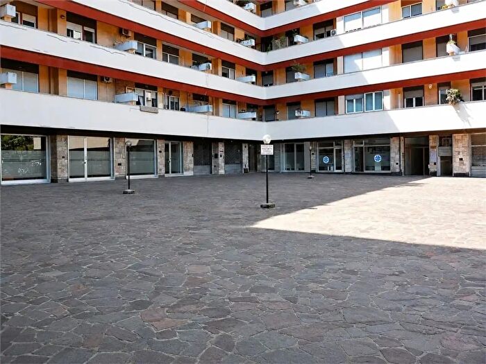 Appartamento con 5 locali in vendita in Via Lungaterno Sud, Pescara