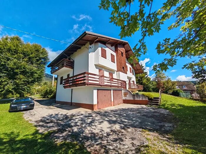 Appartamento bilocale in vendita in Via Parnoli, Roana
