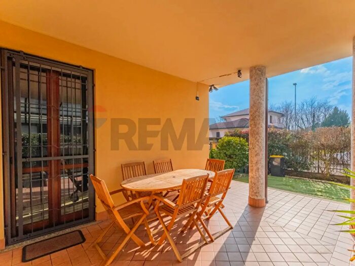 Appartamento trilocale in vendita in Via Torino B, Parabiago