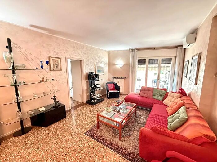 Appartamento quadrilocale in vendita in Via Bernardino Scardeone, Padova