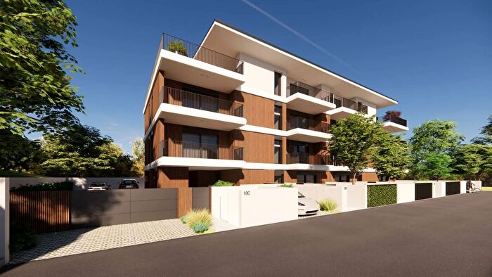 Case in Vendita e in Affitto - 3