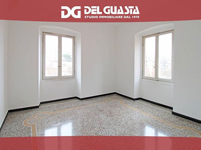 Appartamento con 6 locali in affitto in Via Contubernio G B d'Albertis, San Fruttuoso, Genova
