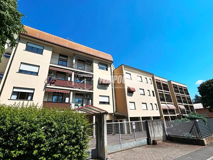 Appartamento trilocale in vendita in Cermenate