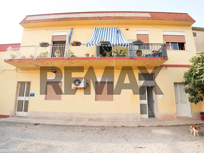 Casa con 15 locali in vendita in Strada Comunale Marangio, Vittoria