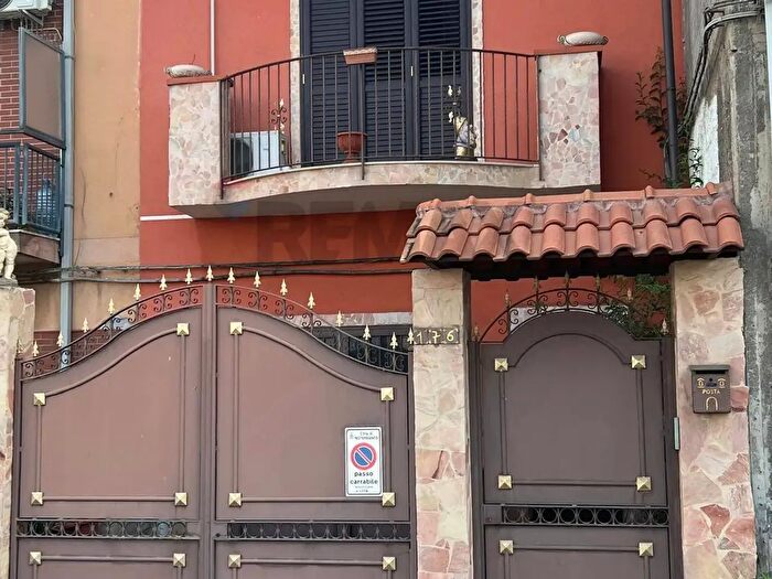 Casa quadrilocale in vendita in Via Plebiscito, Misterbianco