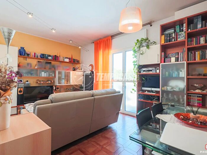Appartamento quadrilocale in vendita in Via dei Poggi, Ravenna