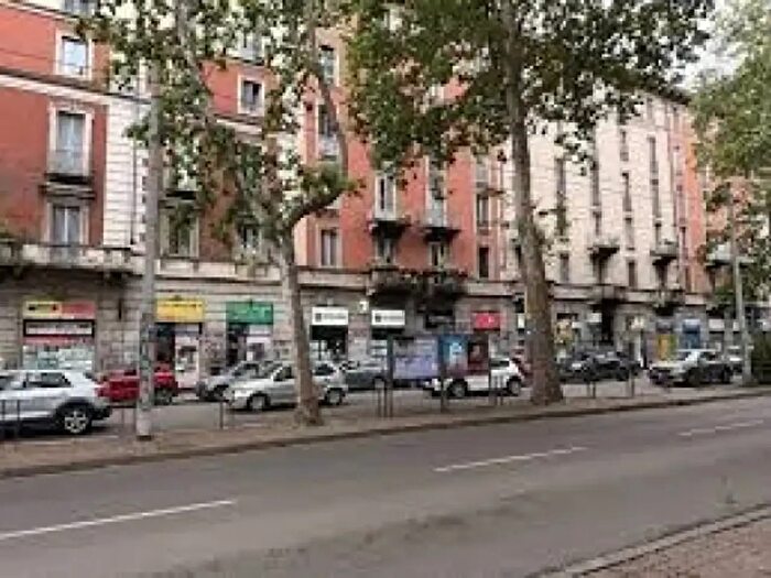 Appartamento trilocale in affitto in Viale Tibaldi, Milano