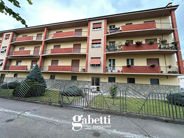 Appartamento quadrilocale in vendita in Viale Risorgimento, Canelli