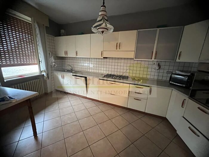 Casa con 5 locali in vendita in Casaloldo