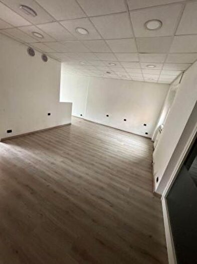 Appartamento trilocale in vendita in Via Ferruccio Mengato, Lainate