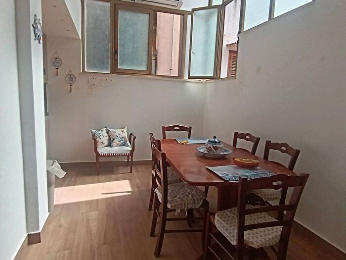 Appartamento con 5 locali in affitto in Via Ricca, Centro, Aci Castello