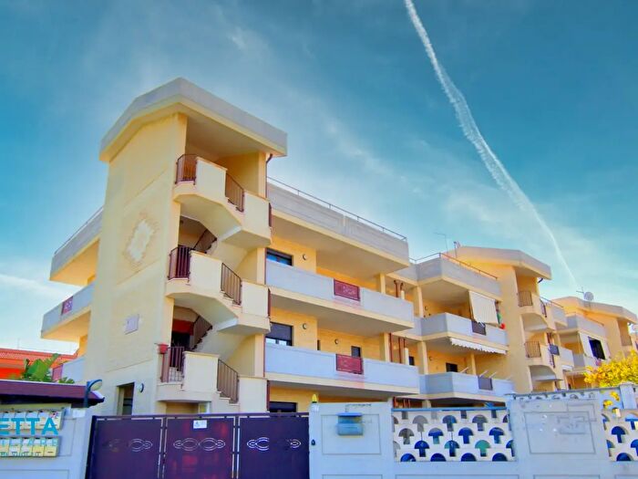 Appartamento quadrilocale in vendita in Via Giacomo Matteotti, Pulsano