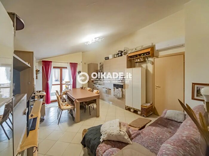 Appartamento trilocale in vendita in Via Vincenzo Bellini, Uta