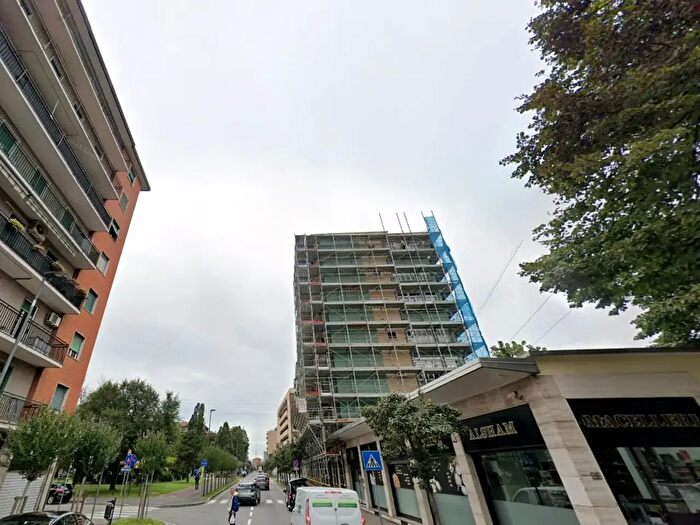 Appartamento trilocale in affitto in Viale Lombardia, Cologno Monzese