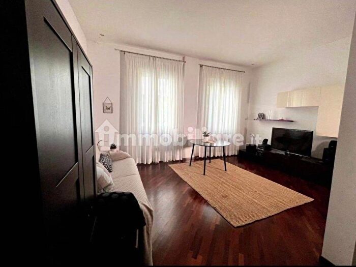 Appartamento trilocale in affitto in Via Publio Papinio Stazio, Medaglie d'Oro, Roma