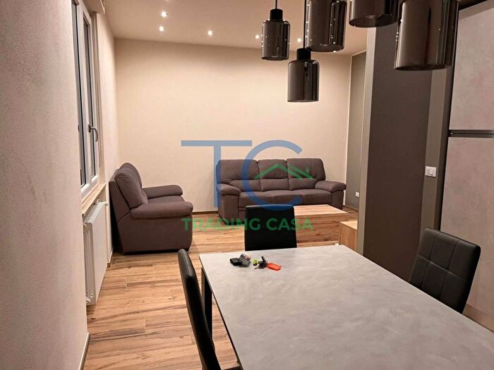 Appartamento quadrilocale in affitto in Via Emilio Ottolenghi, Stadio, Piacenza