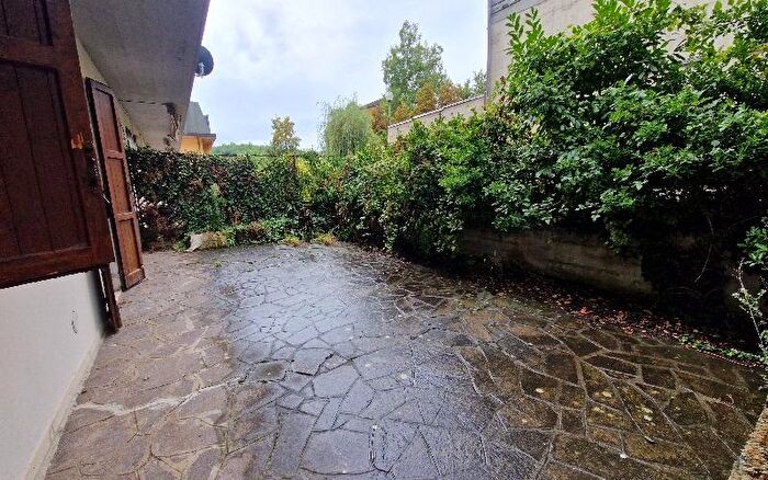 Appartamento trilocale in vendita in Montese