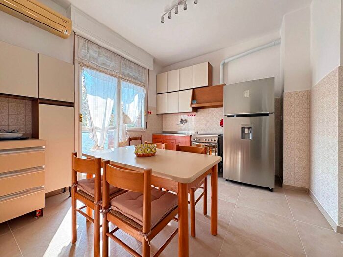 Appartamento con 6 locali in affitto in Via di Saliceto, Bolognina, Bologna