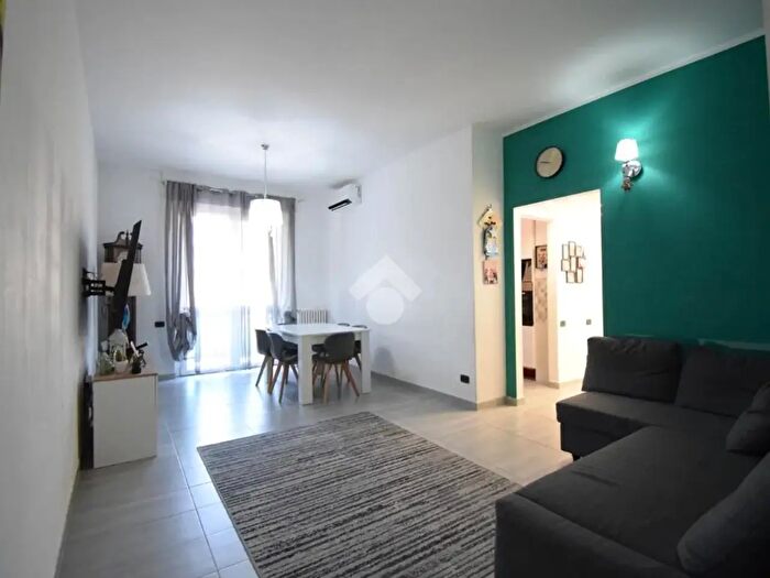 Appartamento trilocale in vendita in Via F Sciviero, Brugherio