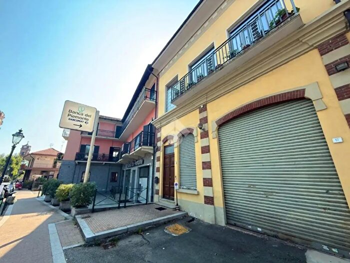 Casa con 7 locali in vendita in Via Coazze, Giaveno
