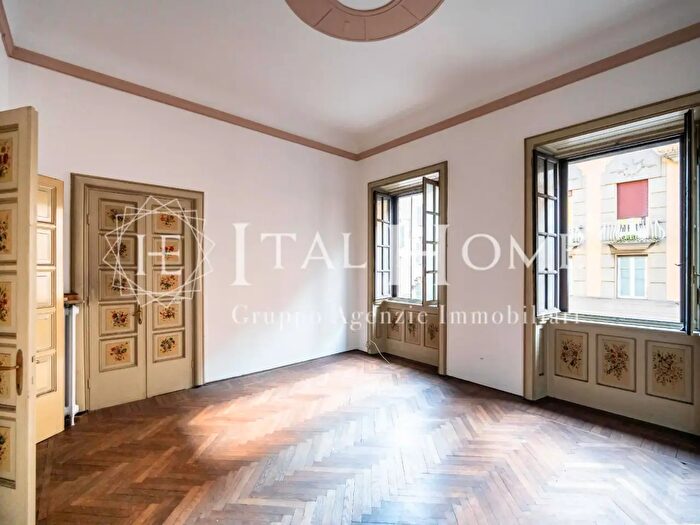 Appartamento quadrilocale in vendita in Via Pignolo, Bergamo