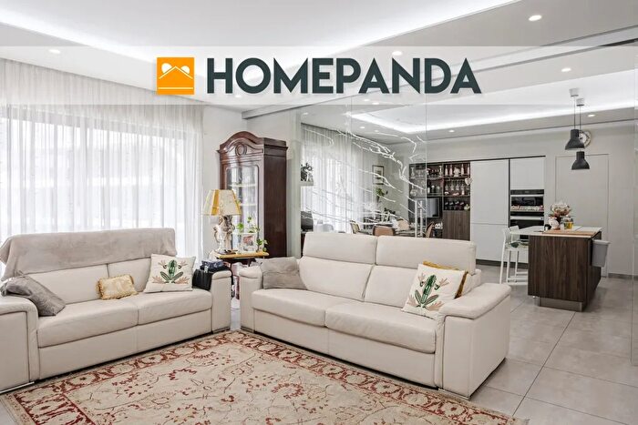 Appartamento con 6 locali in vendita in Via Cicori, Quarto