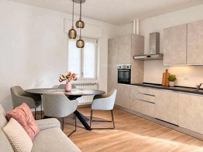 Appartamento trilocale in affitto in Viale Giuseppe Maria Giulietti, Borgo Alto, Pavia
