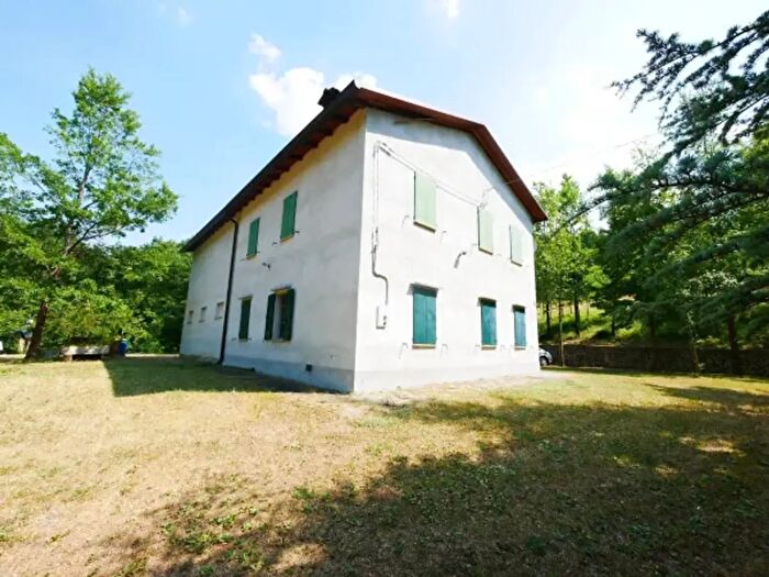 Casa con 6 locali in vendita in Via SerramazzoniPrignano, Serramazzoni