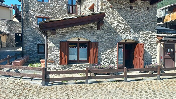 Appartamento bilocale in vendita in Piazza Mistral, Oulx