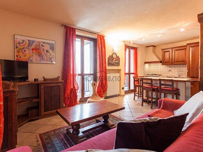 Appartamento trilocale in affitto in Viale Monte Bianco, Centro, Courmayeur