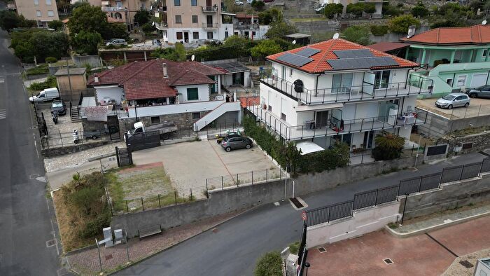 Appartamento bilocale in vendita in Strada del Rinnovo, Andora