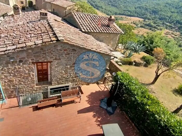 Casa con 5 locali in vendita in Greve In Chianti