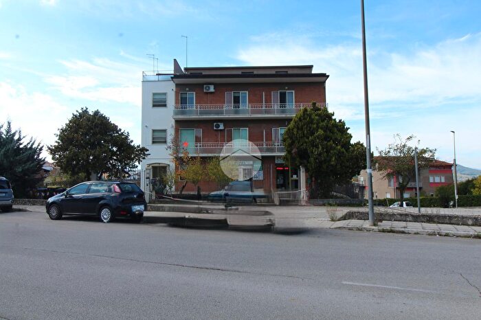 Appartamento trilocale in vendita in Via Baldassarre Labanca, Campobasso
