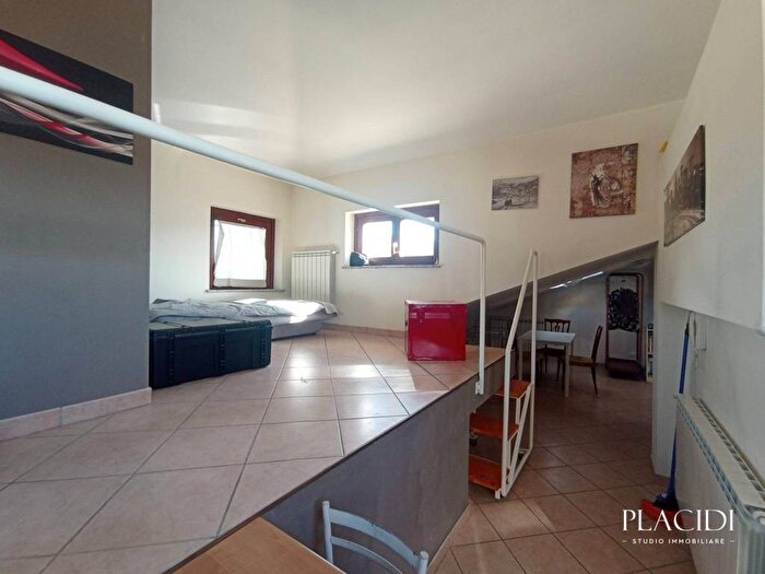 Casa trilocale in affitto in Strada Statale del Gran Sasso d'Italia, Pettino Cansatessa, L'Aquila